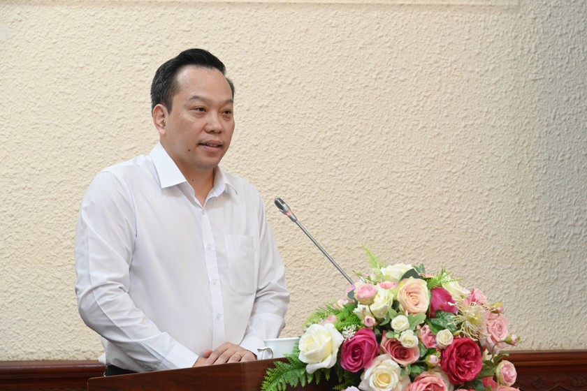 Đồng chí Đỗ Việt Hà, Phó Bí thư Đảng ủy Khối các cơ quan Trung ương ghi nhận, biểu dương và đánh giá cao những kết quả mà Đảng bộ Bộ Tư pháp đã đạt được trong 6 tháng đầu năm 2023.