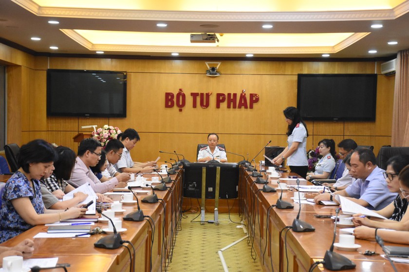 https://baophapluat.vn/30-can-bo-cua-bo-tu-phap-duoc-chon-xac-minh-tai-san-thu-nhap-nam-2023-post481131.html