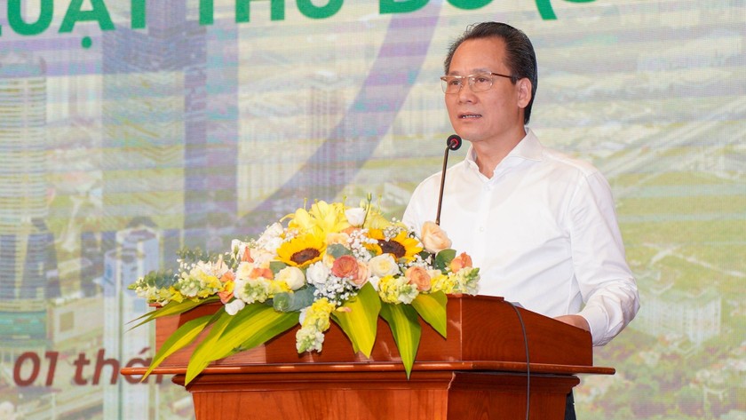 Bí thư Đảng ủy Khối các trường Đại học, Cao đẳng Hà Nội Nguyễn Thanh Sơn phát biểu dẫn đề Hội thảo.
