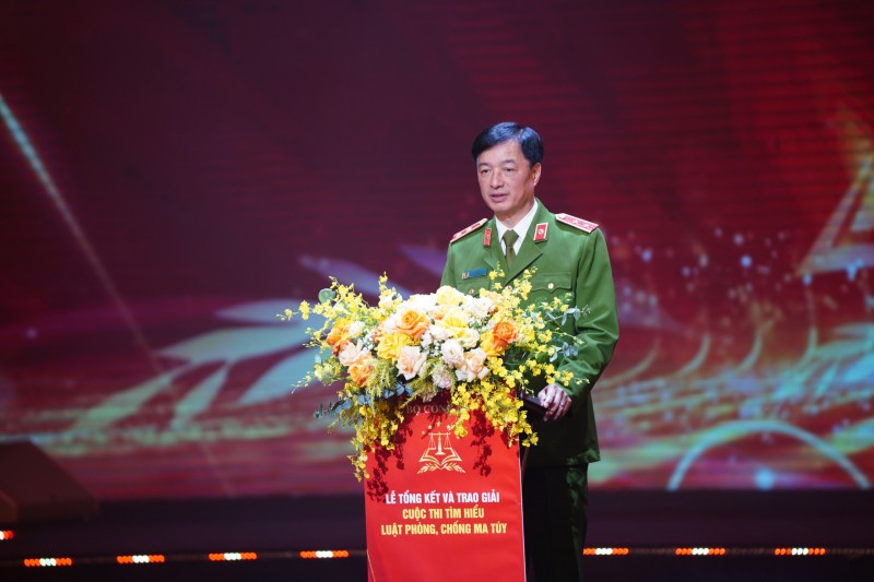 Trung tướng Nguyễn Duy Ngọc, Thứ trưởng Bộ Công an phát biểu chỉ đạo buổi lễ.