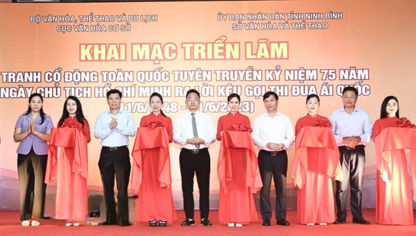 Triển lãm tranh cổ động toàn quốc kỷ niệm Ngày Chủ tịch Hồ Chí Minh ra lời kêu gọi thi đua ái quốc