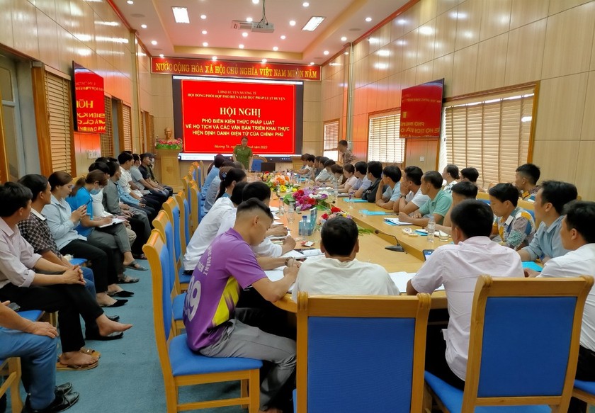 Hội nghị phổ biến kiến thức pháp luật về hộ tịch và các văn bản triển khai thực hiện định danh điện tử tổ chức tại huyện Mường Tè