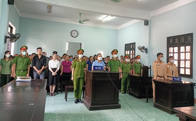 Phiên tòa xét xử bị cáo Nguyễn Thị Ngân sáng ngày 30/5