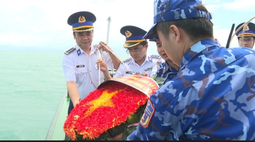 Tri ân các anh hùng liệt sỹ trên vùng biển Tây Nam ảnh 1