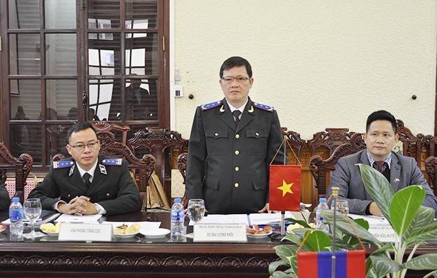  Đoàn cán bộ tư pháp Lào tìm hiểu về công tác thi hành án