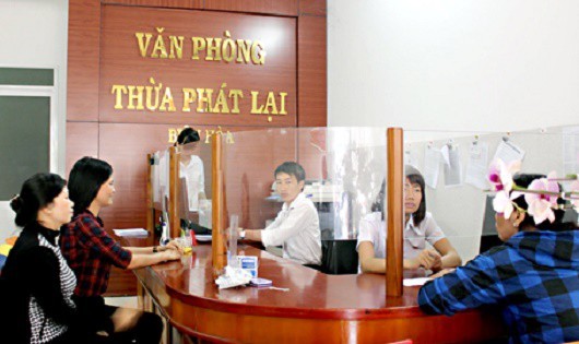 Cần sớm kiện toàn hành lang pháp lý về thừa phát lại ở Việt Nam