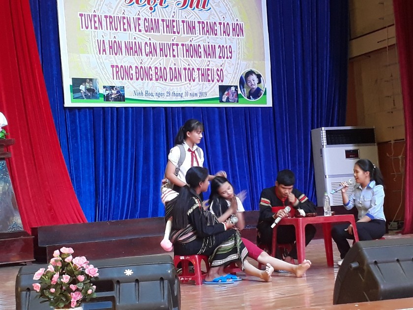 Khánh Hòa tổ chức thành công Hội thi tuyên truyền giảm thiểu tình trạng tảo hôn.