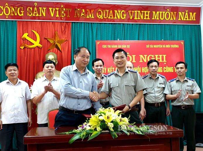 Ký kết Quy chế phối hợp trong THADS giữa Cục THADS Lạng Sơn và Sở TNMT