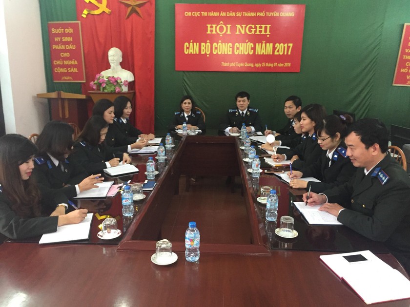 Chi cục THADS thành phố Tuyên Quang: Đẩy mạnh thi đua chào mừng kỷ niệm 75 năm Ngày truyền thống Ngành Tư pháp