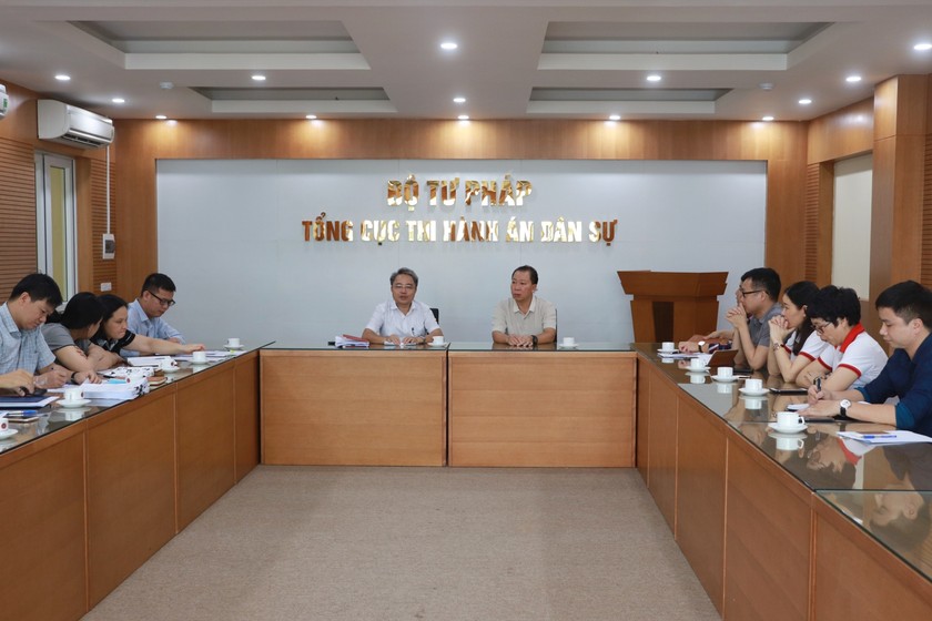 Tổng cục trưởng Nguyễn Quang Thái và Tổng Biên tập Đào Văn Hội chủ trì buổi làm việc