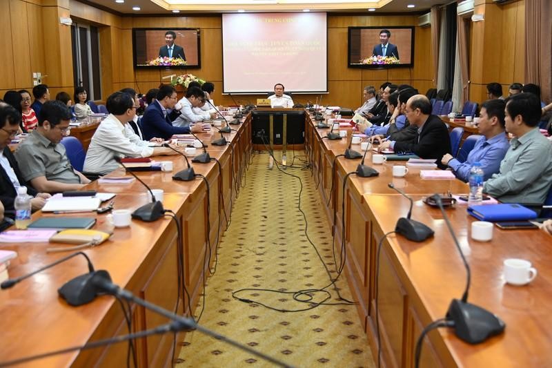 Các đại biểu điểm cầu Bộ Tư pháp tham dự Hội nghị trực tuyến toàn quốc Nghị quyết Đại hội XIII của Đảng.