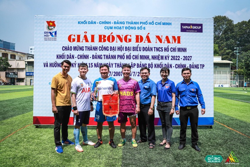 TP. Hồ Chí Minh: Giải bóng đá hướng tới Ngày truyền thống Thi hành án dân sự