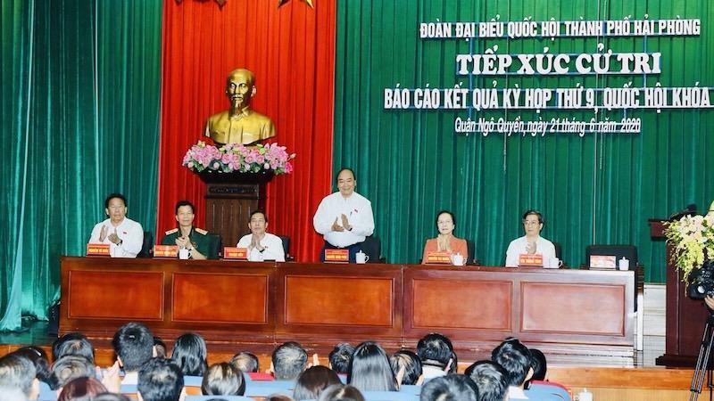 Thủ tướng Chính phủ cùng Đoàn ĐBQH TP Hải Phòng tiếp xúc cử tri tại quận Ngô Quyền.