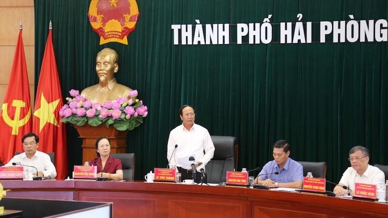 Bí thư Thành ủy Lê Văn Thành phát biểu chỉ đạo tại cuộc họp