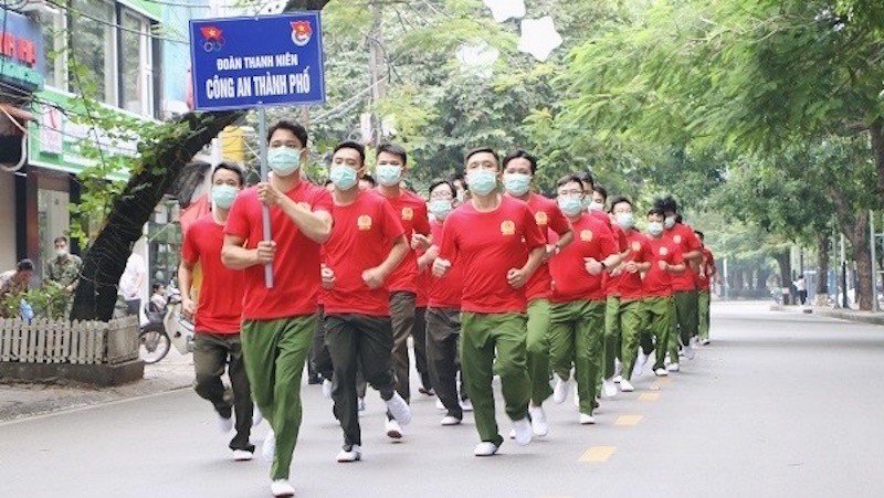 Các lực lượng tham gia Ngày chạy Olympic vì sức khỏe toàn dân.