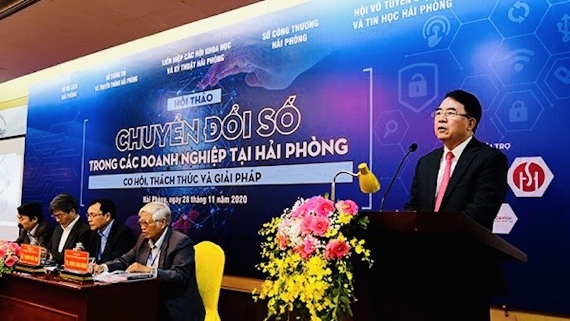 Phó Chủ tịch UBND TP Lê Khắc Nam phát biểu tại hội thảo 