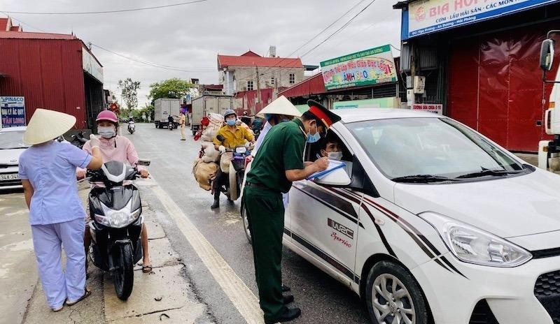 Hải Phòng yêu cầu những người đi/đến Quảng Ninh, Hải Dương trong vòng 14 ngày thực hiện khai báo y tế theo quy định.
