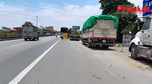 Hải Dương: Bất lực trước tình trạng xe tải, xe container “chiếm dụng” quốc lộ 5