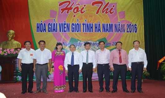 Thứ trưởng Đinh Trung Tụng dự Hội thi “Hòa giải viên giỏi” tỉnh Hà Nam 