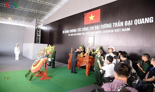 Ninh Bình: Người dân xúc động tới lễ viếng Chủ tịch nước Trần Đại Quang