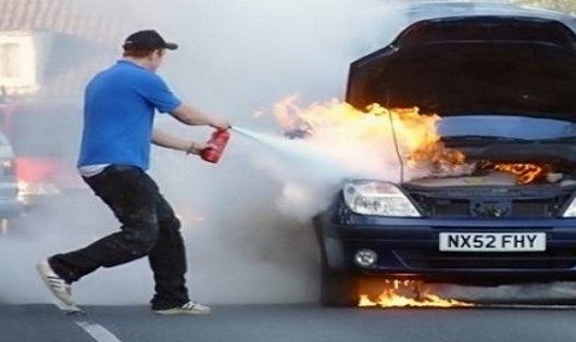 Nguyên nhân khiến ô tô dễ cháy nổ