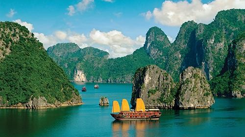 Quảng Ninh miễn phí vé tham quan cho khách du lịch đến vịnh Hạ Long.