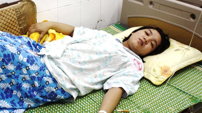Thai nhi tử vong trong bụng mẹ vì bác sĩ "thờ ơ"