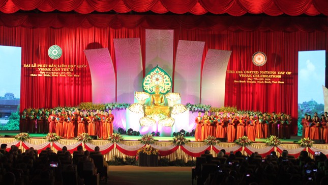 Hoan hỷ Đại lễ Phật đản 2014