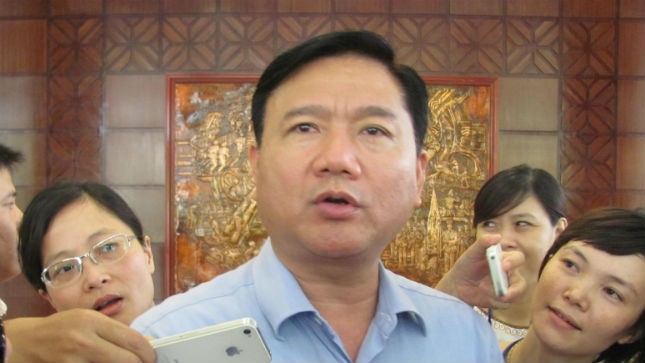 Bộ trưởng Đinh La Thăng trả lời báo chí