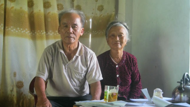  Vợ chồng ông Khai hơn 10 năm mang đơn đi khiếu nại.