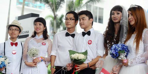 Một đám cưới của những người đồng tính tại Hà Nôi
