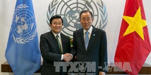Chủ tịch nước Trương Tấn Sang hội kiến Tổng Thư ký LHQ (TTK LHQ) Ban Ki-moon. Ảnh: TTXVN
