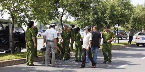 Thiếu tướng Phan Anh Minh, Phó Giám đốc Công an TP HCM trực tiếp ra hiện trường chỉ đạo phá án