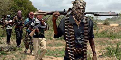 - Boko Haram ở Nigeria hiện cùng một số tay súng ca tụng IS trên mạng Internet