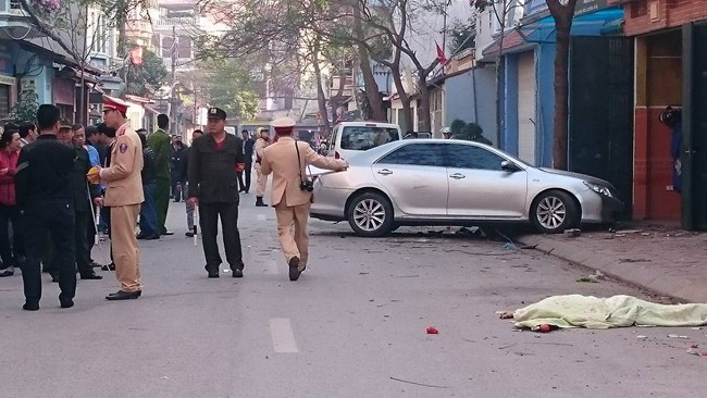 Phó Thủ tướng chỉ đạo xử lý vụ xe Camry tông chết 3 người ở Hà Nội