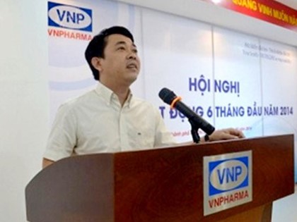 Ông Hùng phát biểu tại một hội nghị của Công ty VN Pharma trước khi bị bắt. Ảnh: Website VN Pharma