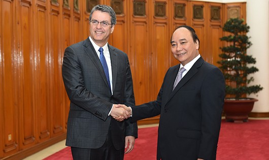Thủ tướng Nguyễn Xuân Phúc và Tổng Giám đốc WTO Roberto Azevedo - Ảnh: VGP/Quang Hiếu