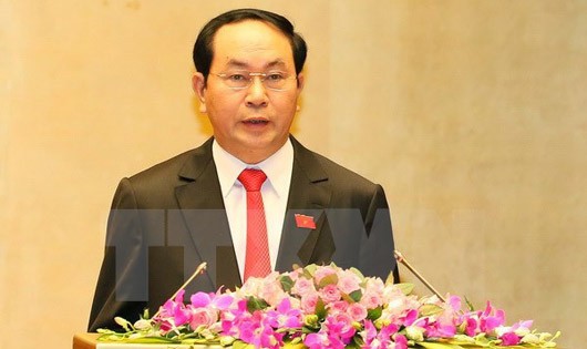 Chủ tịch nước Trần Đại Quang lên đường thăm cấp Nhà nước tới Lào