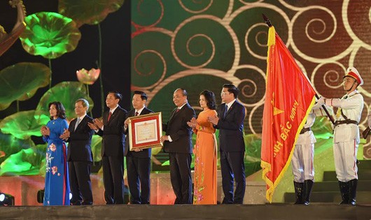Thủ tướng trao Huân chương Độc lập hạng Nhất cho tỉnh Bắc Ninh