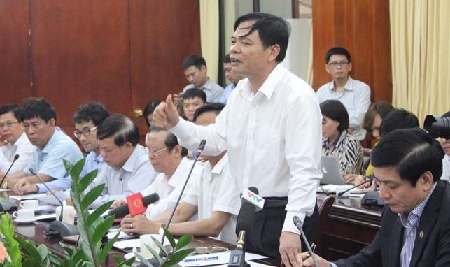 Bộ trưởng Bộ NN&PTNT Nguyễn Xuân Cường phát biểu tại hội nghị.