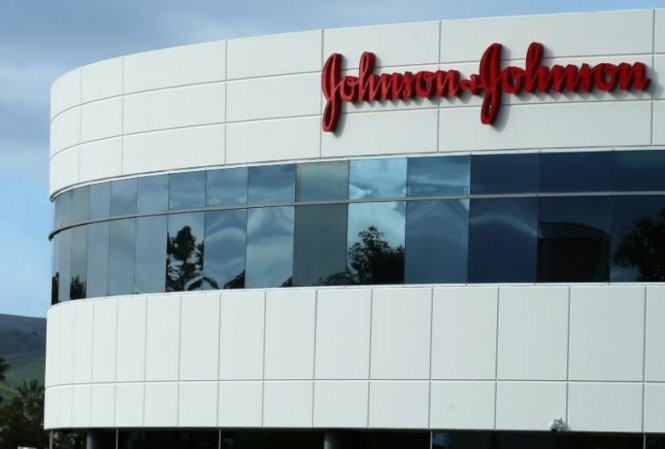 Tòa nhà hãng Johnson & Johnson tại Irvine, California - Ảnh: Reuters
