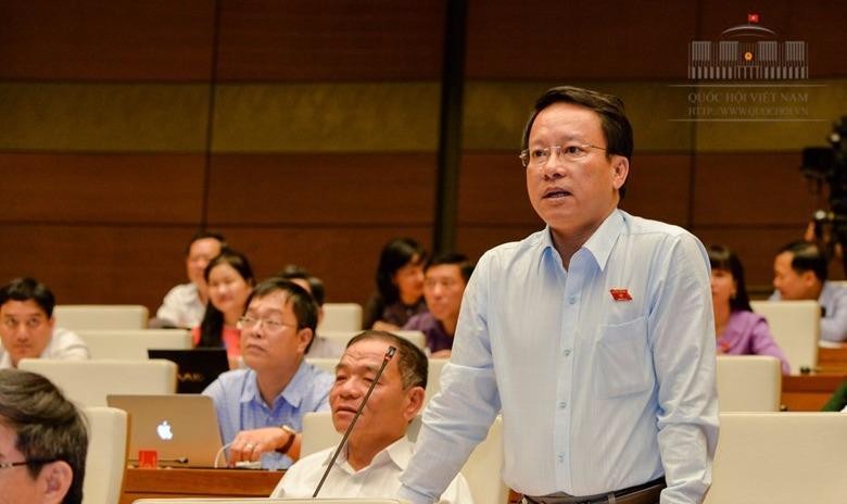 ĐBQH Thái Trường Giang - tỉnh Cà Mau phát biểu ý kiến về việc thực hiện chính sách, pháp luật về an toàn thực phẩm giai đoạn 2011-2016