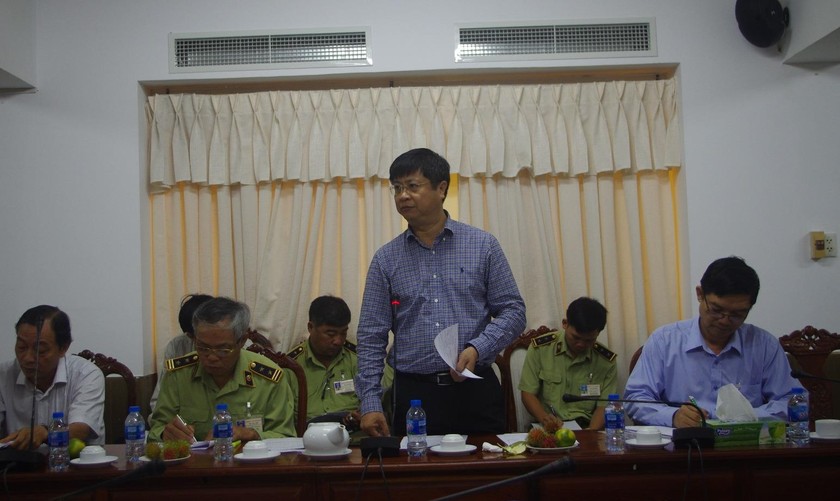 Ông Trương Quang Hoài Nam, Trưởng Ban Chỉ đạo 389 TP Cần Thơ phải kiểm soát buôn lậu, hàng hóa kém chất lượng trước dịp Tết.