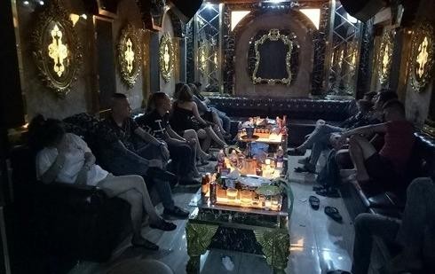 Phát hiện 30 người nghi phê ma túy trong nhà hàng Lộc Phát 68