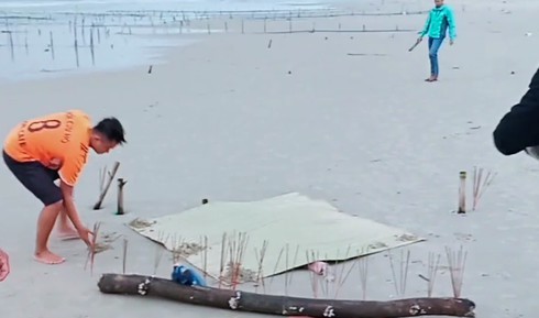 Phát hiện thi thể không đầu, chết bất thường ở biển Quảng Nam