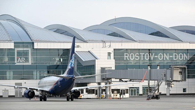Máy bay hạ cánh khẩn cấp ở sân bay TP Rostov-on-Don (Nga). Ảnh: RIA NOVOSTI
