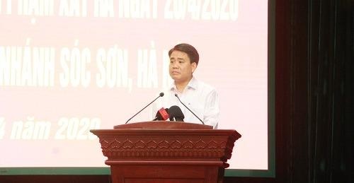 Chủ tịch Uỷ ban nhân dân thành phố Hà Nội Nguyễn Đức Chung phát biểu tại buổi họp báo.
