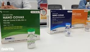 Tiêm nâng liều vắc-xin COVID-19 cho 11 người thử nghiệm