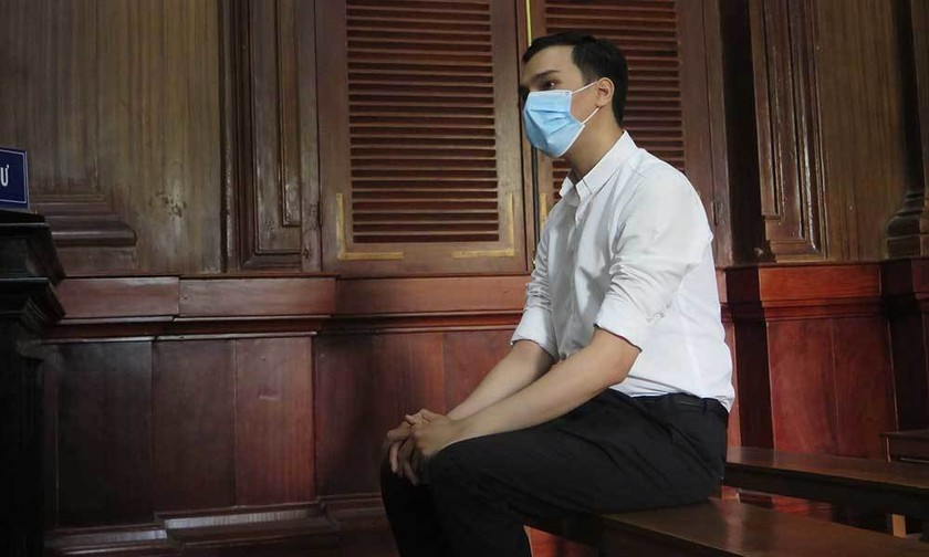Bị cáo Dương Tấn Hậu tại tòa.