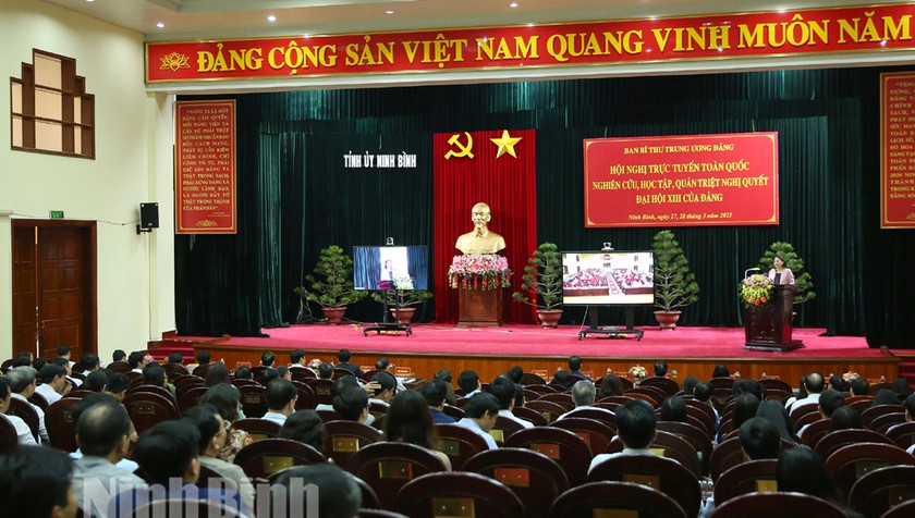 Hội nghị trực tuyến toàn quốc nghiên cứu, học tập, quán triệt Nghị quyết Đại hội XIII của Đảng, điểm cầu Tỉnh ủy Ninh Bình. 